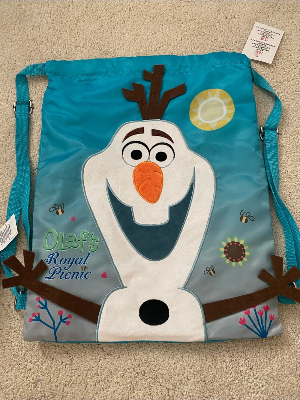 Disney Frozen Olaf’s Royal Picnic - hat, cup, backpack, necklace - Picture 2 of 5
